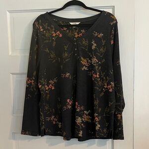Terra & Sky Black Floral Long Sleeve Top